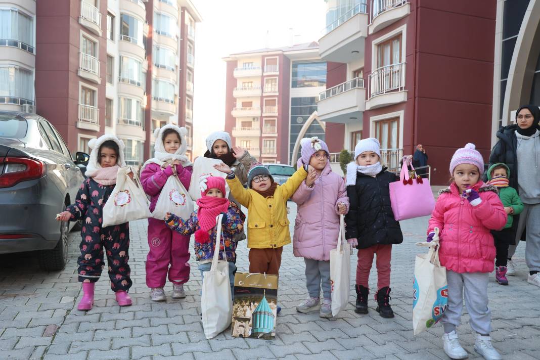 Konya'nın minikleri şivlilik coşkusuyla sokakları şenlendirdi 32